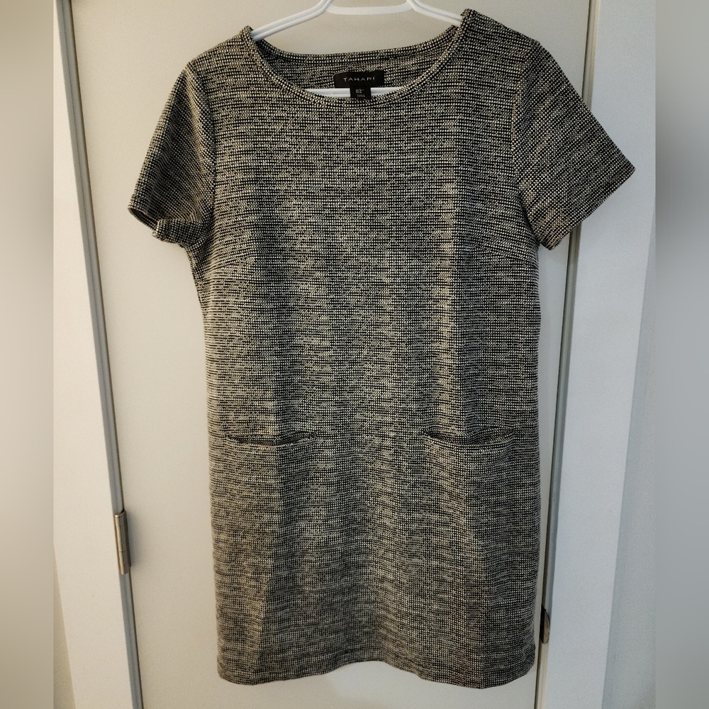 Black & White Tahari Dress with pockets Size M